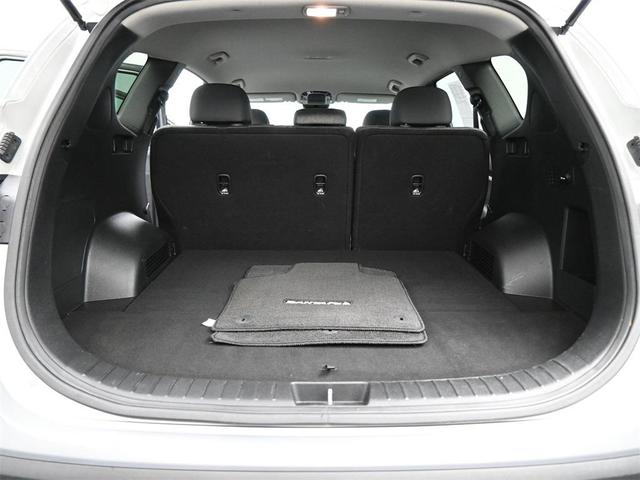 Photo of 2023 Shimmering Silver Pearl Hyundai SANTA FE