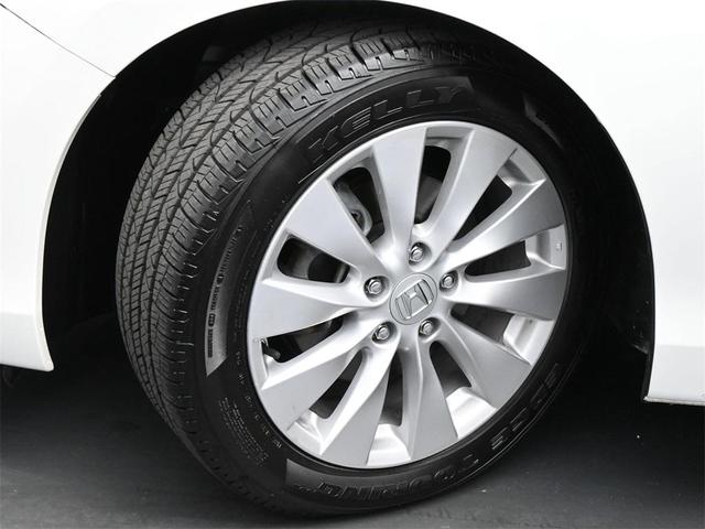 Photo of 2014 White Orchid Pearl Honda Accord