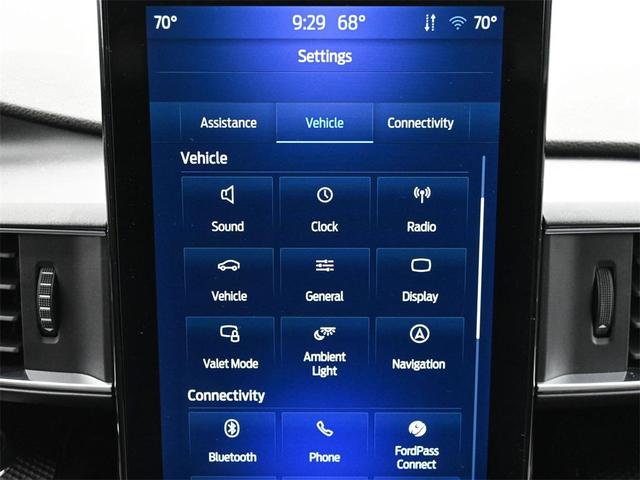 Photo of 2023 Iconic Silver Metallic Ford Explorer