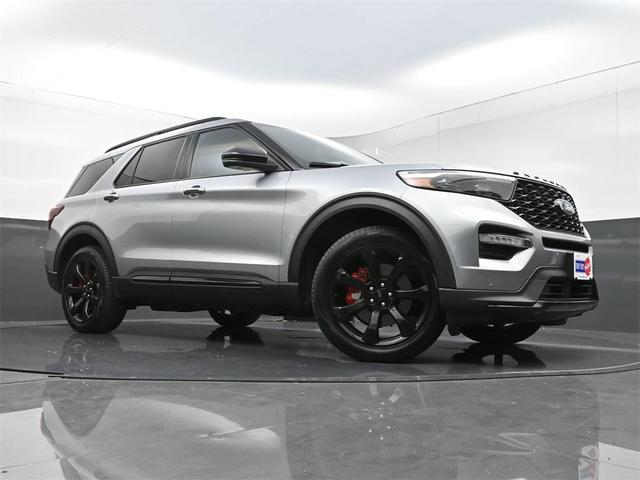 Photo of 2023 Iconic Silver Metallic Ford Explorer