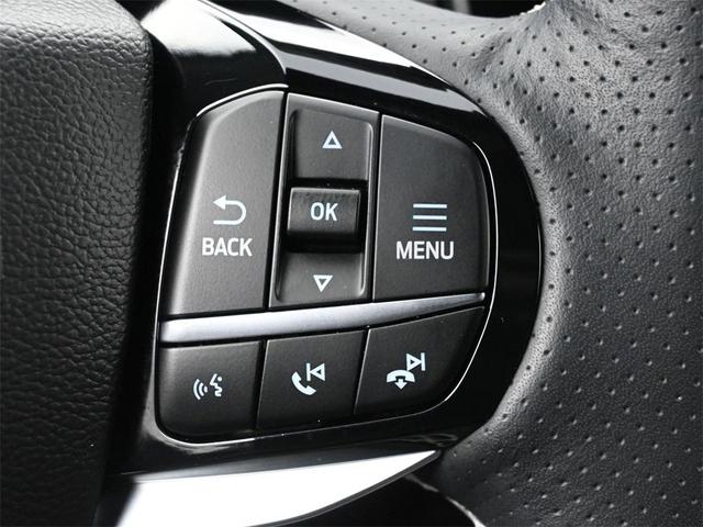 Photo of 2023 Iconic Silver Metallic Ford Explorer