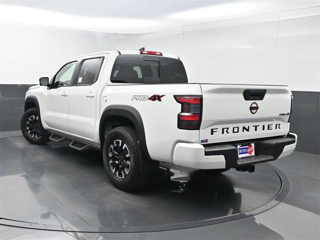 Photo of 2023 Glacier White Nissan Frontier