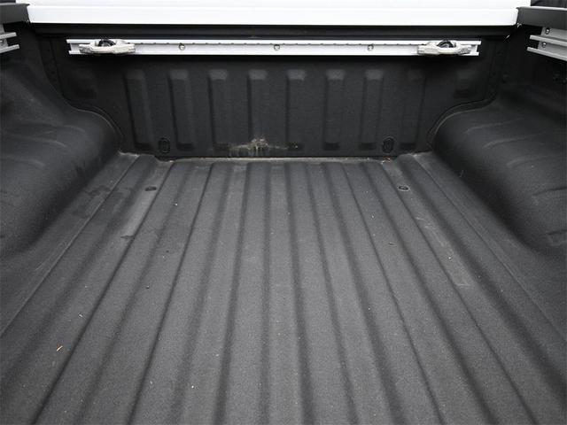Photo of 2023 Glacier White Nissan Frontier