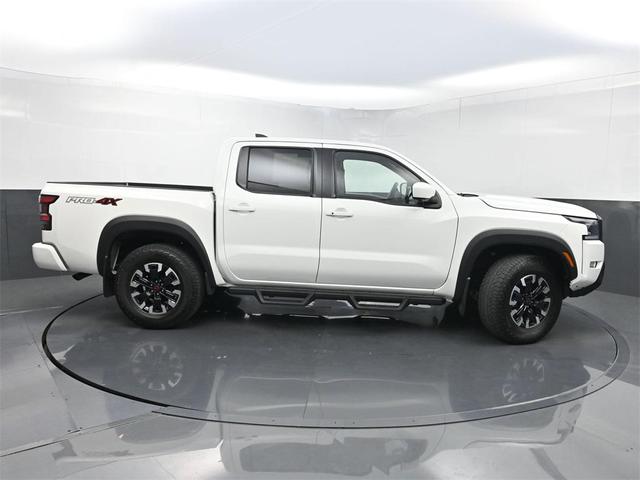 Photo of 2023 Glacier White Nissan Frontier