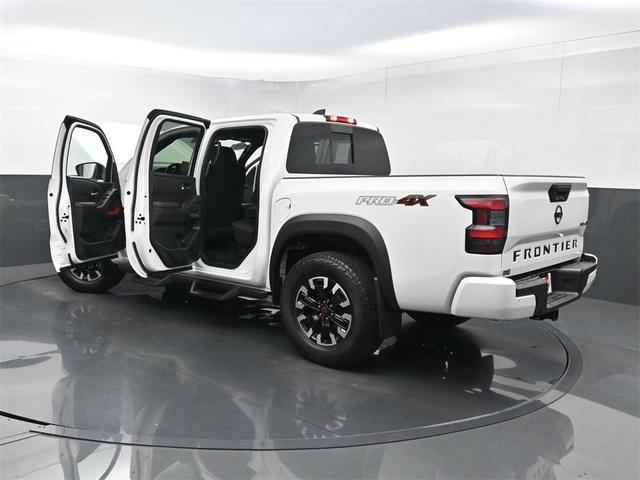 Photo of 2023 Glacier White Nissan Frontier