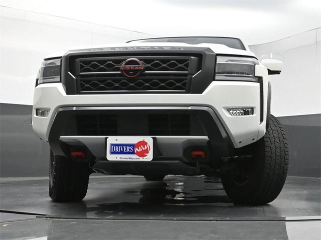 Photo of 2023 Glacier White Nissan Frontier