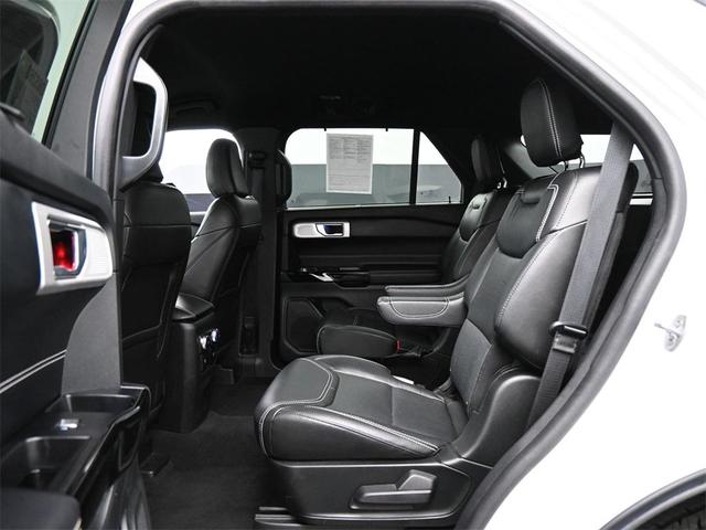 Photo of 2022 Star White Metallic Tri-Coat Ford Explorer