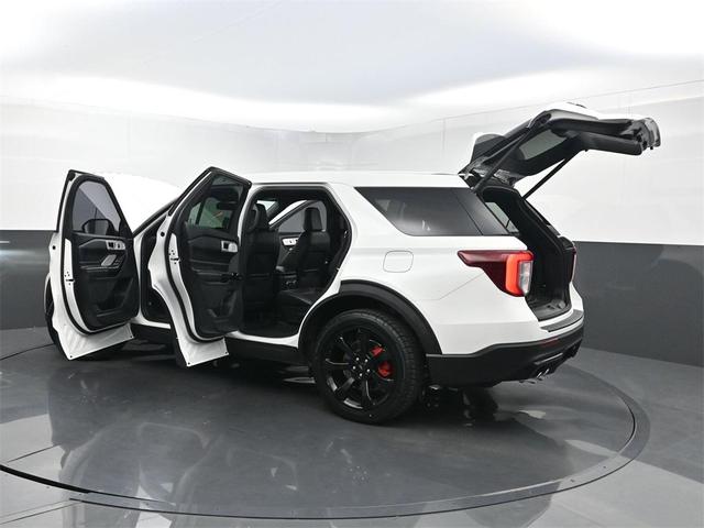Photo of 2022 Star White Metallic Tri-Coat Ford Explorer