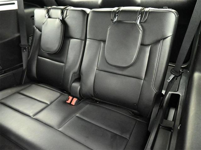 Photo of 2022 Star White Metallic Tri-Coat Ford Explorer