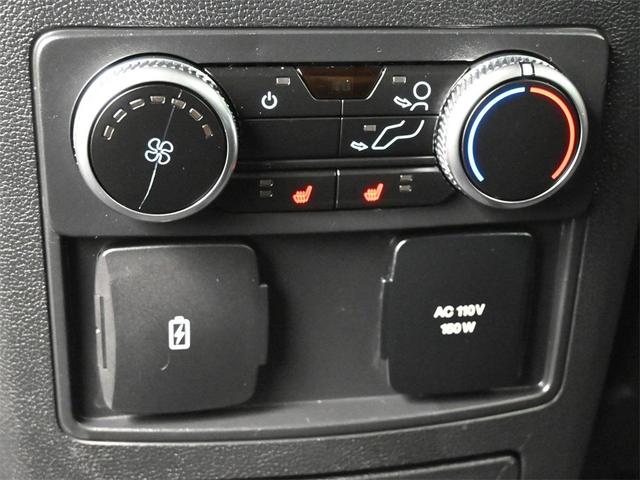 Photo of 2022 Star White Metallic Tri-Coat Ford Explorer