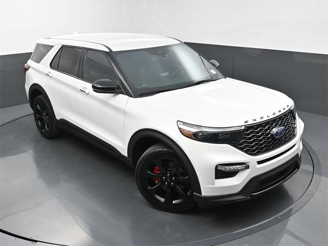 Photo of 2022 Star White Metallic Tri-Coat Ford Explorer