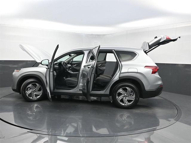Photo of 2023 Shimmering Silver Hyundai SANTA FE