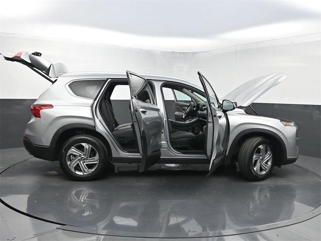 Photo of 2023 Shimmering Silver Hyundai SANTA FE