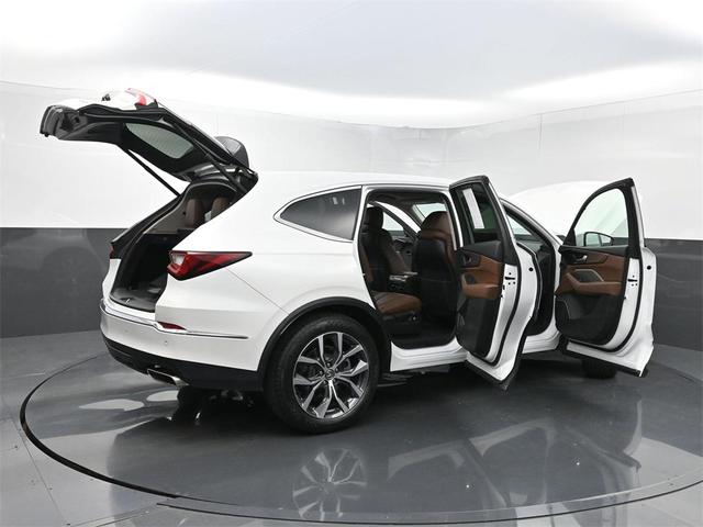 Photo of 2022 Platinum White Pearl Acura MDX