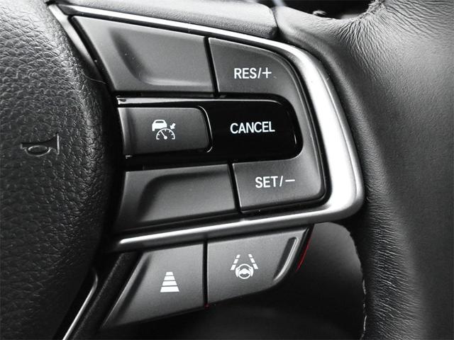 Photo of 2021 Platinum White Pearl Honda Accord