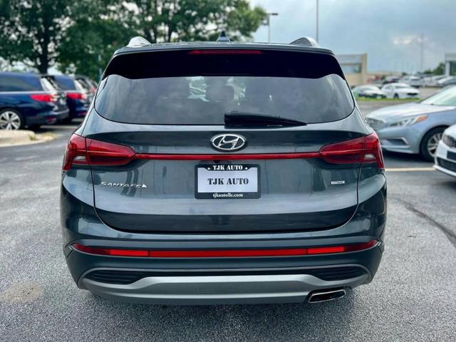 Photo of 2023 Gray Hyundai SANTA FE