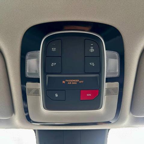 Photo of 2023 Gray Hyundai SANTA FE
