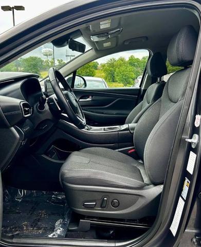 Photo of 2023 Gray Hyundai SANTA FE