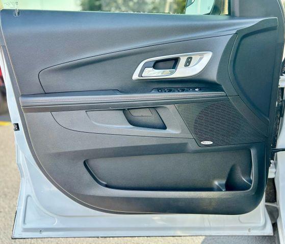 Photo of 2013 White Chevrolet Equinox