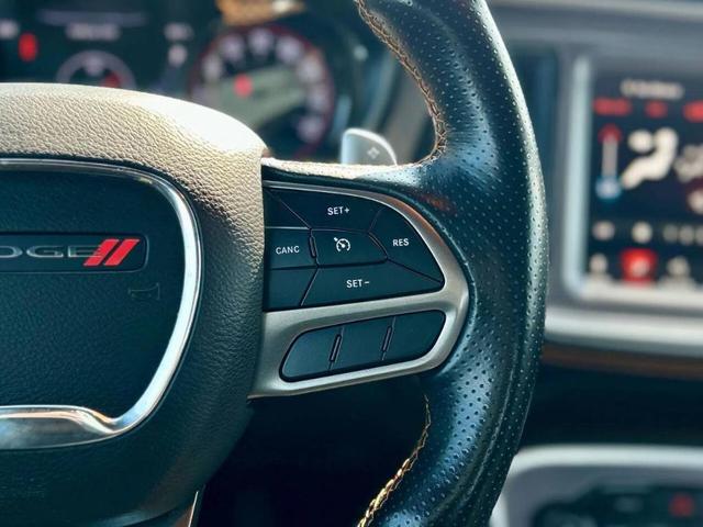 Photo of 2022 Black Dodge Challenger