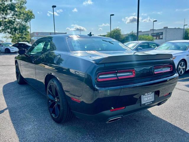 Photo of 2022 Black Dodge Challenger