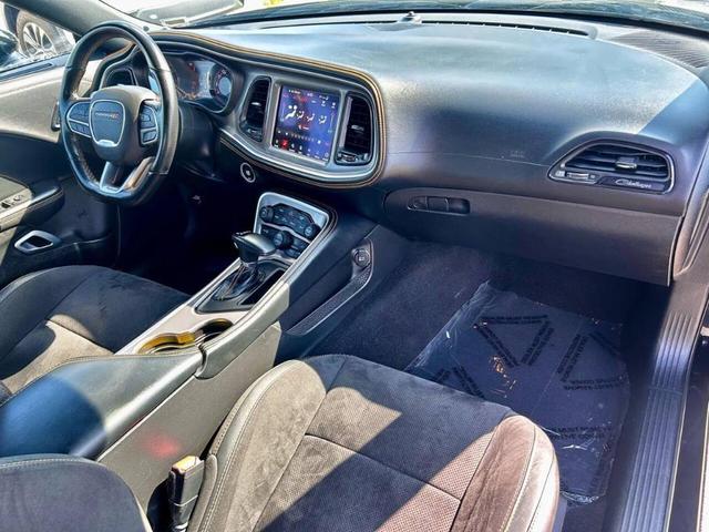 Photo of 2022 Black Dodge Challenger