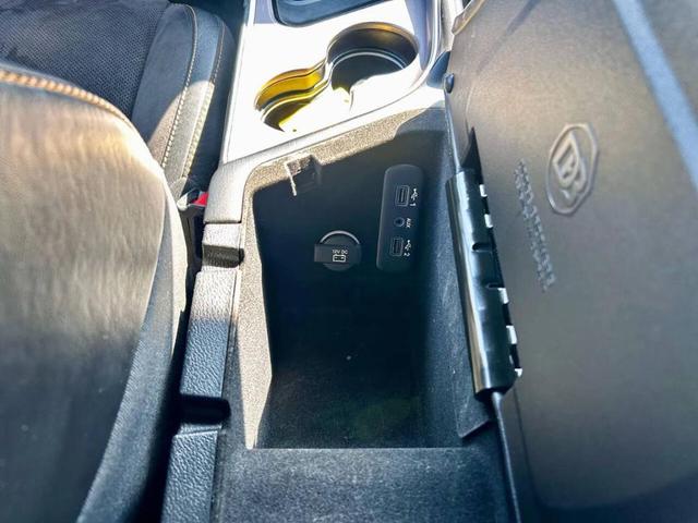 Photo of 2022 Black Dodge Challenger