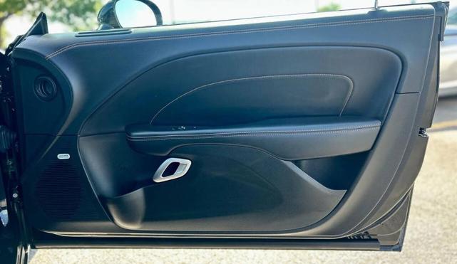 Photo of 2022 Black Dodge Challenger