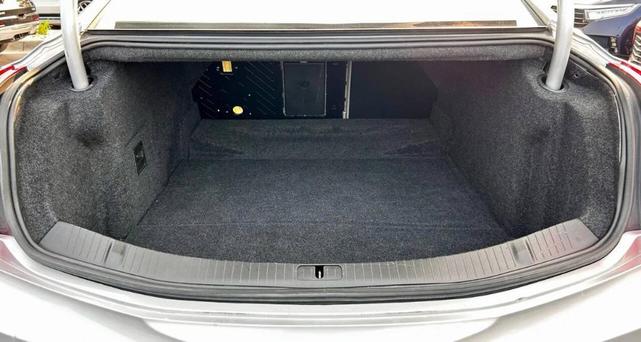 Photo of 2013 Silver Cadillac XTS