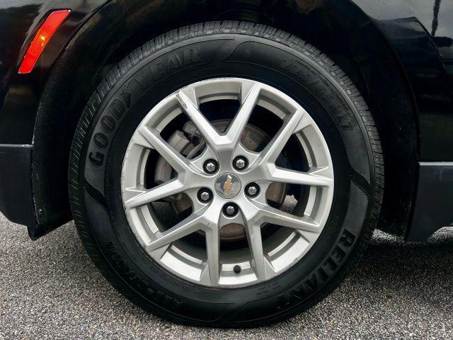 Photo of 2022 Black Chevrolet Equinox
