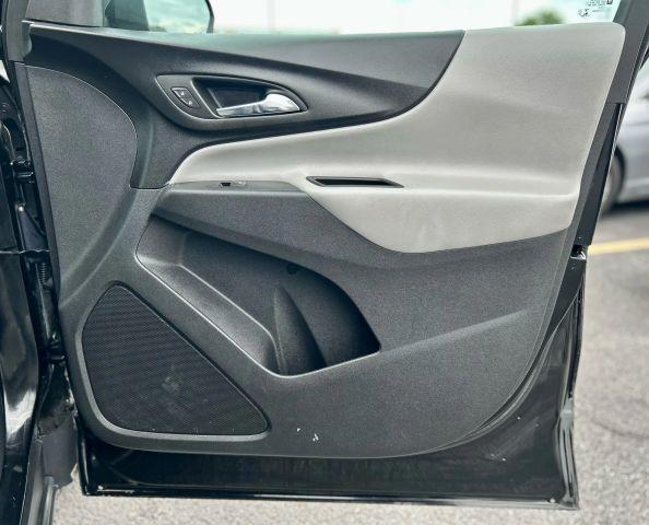Photo of 2022 Black Chevrolet Equinox