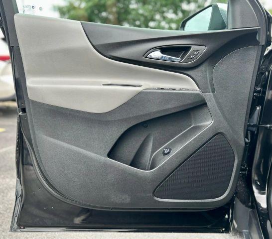 Photo of 2022 Black Chevrolet Equinox