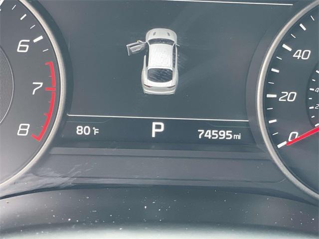 Photo of 2019 HiChroma Red Kia Stinger