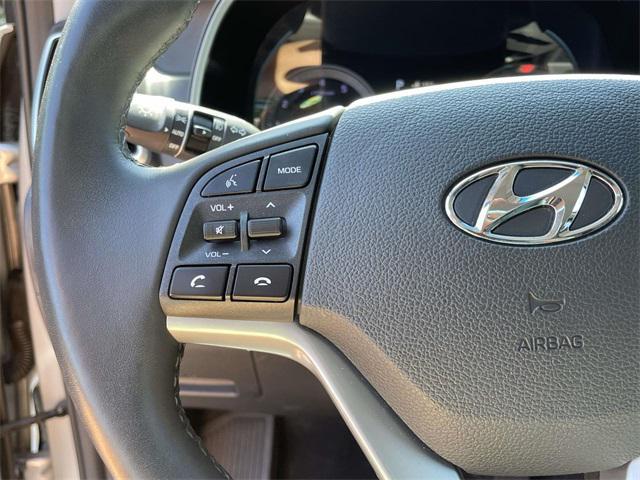 Photo of 2020 Stellar Silver Hyundai TUCSON