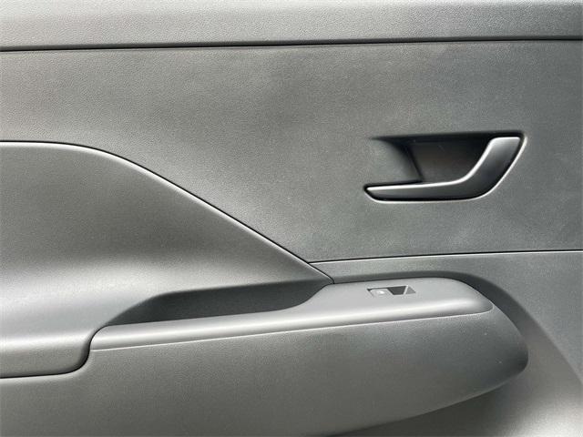Photo of 2025 Abyss Black Pearl Hyundai KONA EV