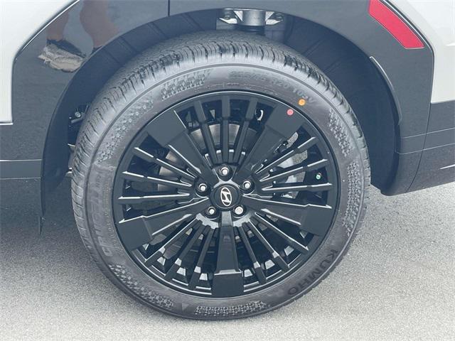 Photo of 2026 Shimmering Silver Hyundai SANTA FE HEV