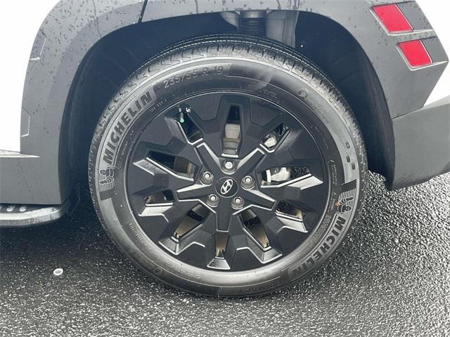 Photo of 2024 White Pearl Hyundai TUCSON
