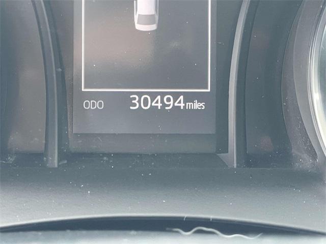 Photo of 2020 Super White Toyota Camry