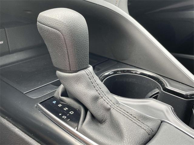Photo of 2020 Super White Toyota Camry