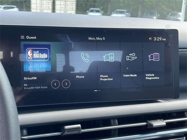 Photo of 2025 Atlas White Hyundai SANTA CRUZ