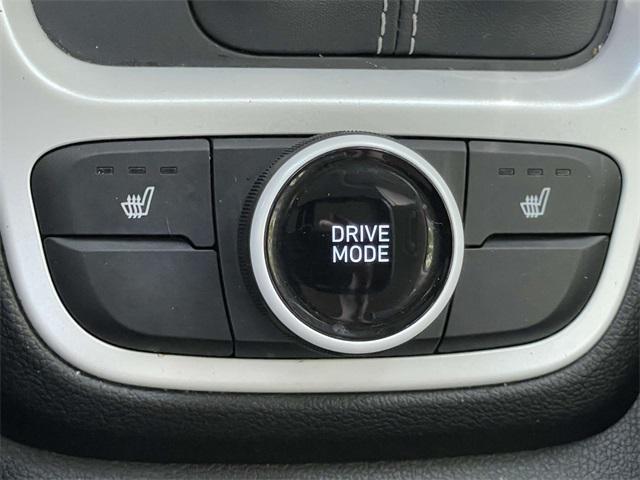 Photo of 2022 Ceramic White Hyundai VENUE