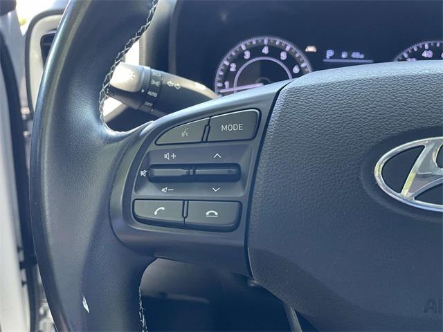 Photo of 2022 Ceramic White Hyundai VENUE