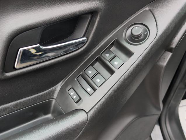 Photo of 2020 Mosaic Black Metallic Chevrolet Trax