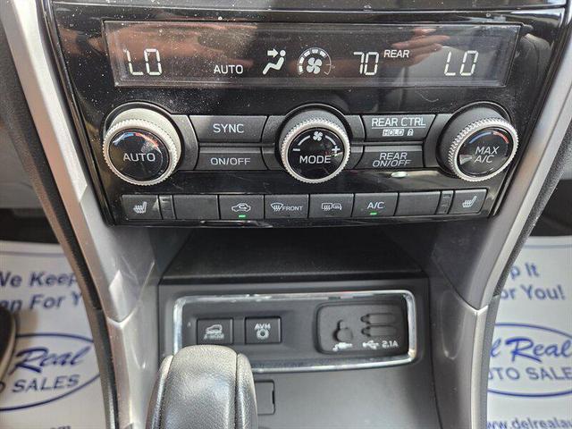 Photo of 2021 Crystal White Pearl Subaru Ascent