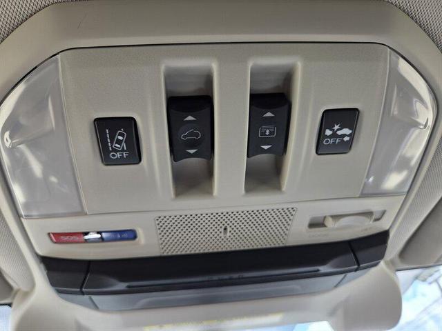 Photo of 2021 Crystal White Pearl Subaru Ascent