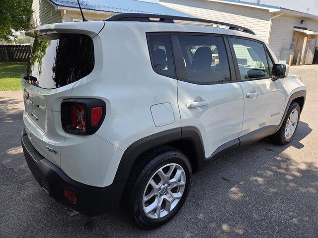 Photo of 2018 Alpine White Jeep Renegade