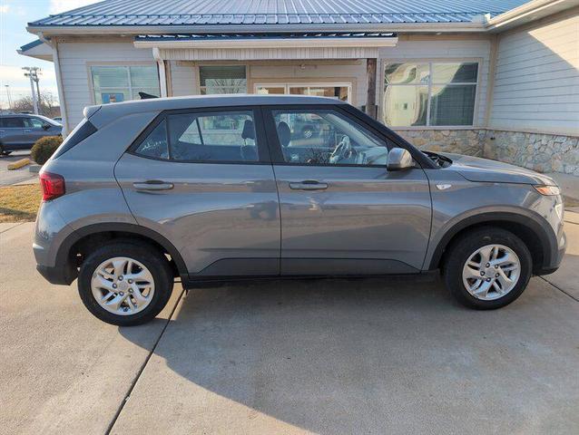 Photo of 2021 Galactic Gray Hyundai VENUE