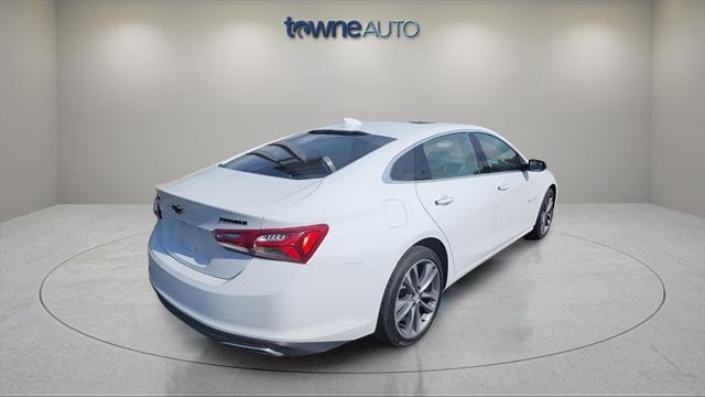 Photo of 2022 Summit White Chevrolet Malibu