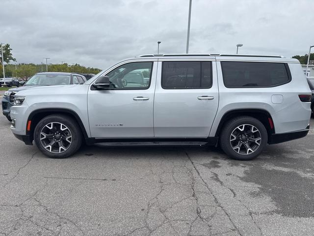 Photo of 2024 Silver Zynith Jeep Wagoneer L