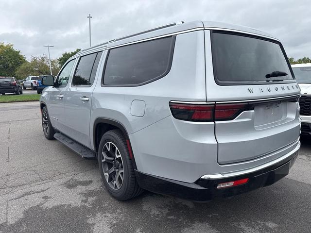 Photo of 2024 Silver Zynith Jeep Wagoneer L